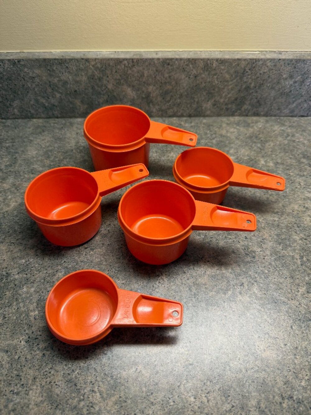 Vintage Nesting Tupperware Measuring Cups